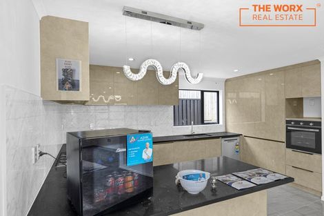 Photo of property in 26a Russell Road, Manurewa, Auckland, 2102