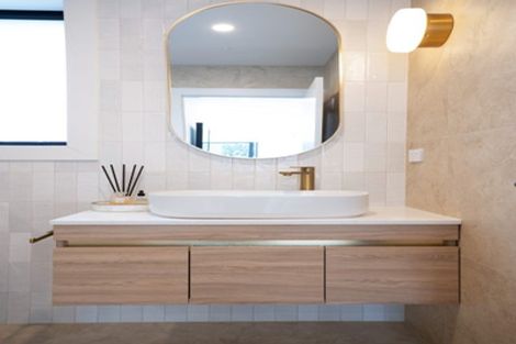 Photo of property in 15 Bellamont Street, Kumeu, 0810