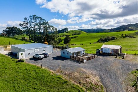 Photo of property in 1043 Whananaki Road North, Opuawhanga, Hikurangi, 0181