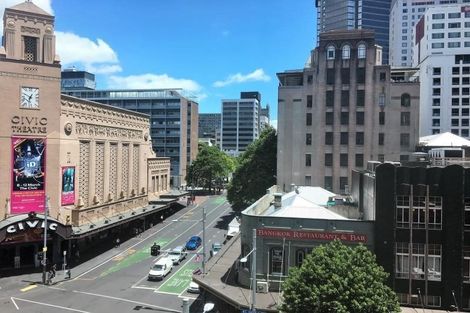 Photo of property in 290 Queen Street, Pukekohe, 2120