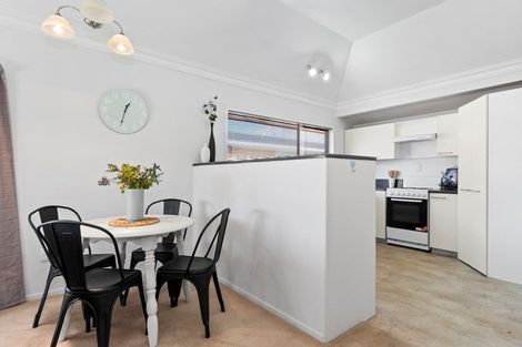 Photo of property in 1/14 Twelfth Avenue, Tauranga South, Tauranga, 3112