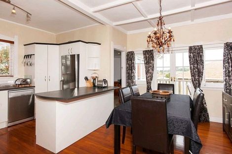 Photo of property in 16 Jasper Avenue, Mount Roskill, Auckland, 1041