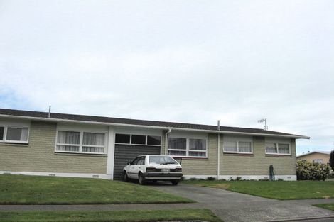 Photo of property in 2/6 Kipling Crescent, Stoke, Nelson, 7011