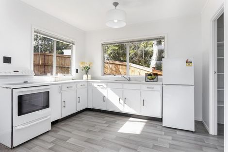 Photo of property in 1/34 Morriggia Place, Bayview, Auckland, 0629