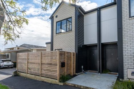 Photo of property in 1/12 Charlemont Street, Whitiora, Hamilton, 3200