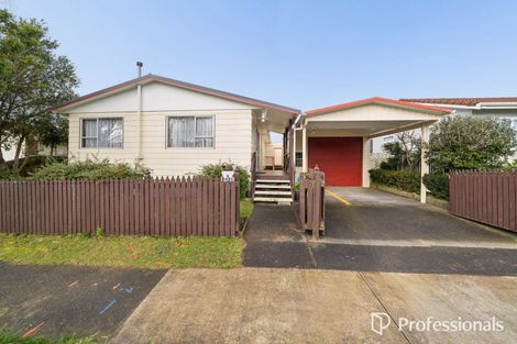 Photo of property in 135 Holborn Drive, Stokes Valley, Lower Hutt, 5019