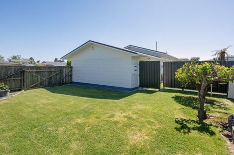 Photo of property in 25 Browning Crescent, Owhata, Rotorua, 3010