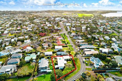 Photo of property in 17 Rock Isle Road, Torbay, Auckland, 0630