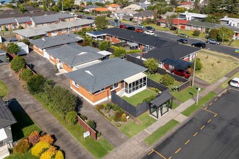 Photo of property in 1/4 Waterloo Road, Milford, Auckland, 0620