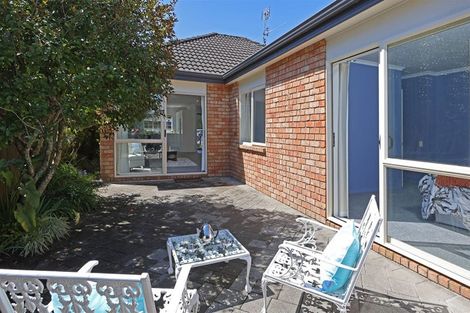 Photo of property in 22 Espalier Drive, Henderson, Auckland, 0612