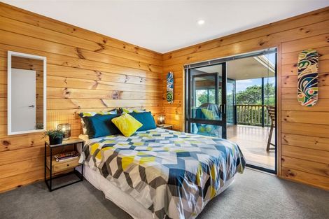 Photo of property in 3 Tawhana Crescent, Red Beach, 0932