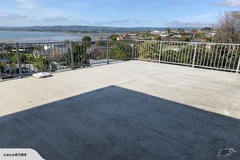 Photo of property in 100 Harbour View Road, Omokoroa, 3114