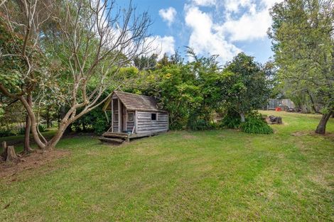 Photo of property in 44 Wintour Road, Waimauku, 0812