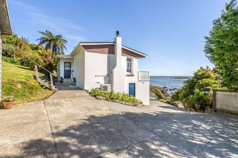 Photo of property in 78 Marine Parade, Bluff, 9814
