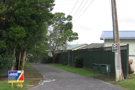 Photo of property in 4/331 Royal Road, Massey, Auckland, 0614