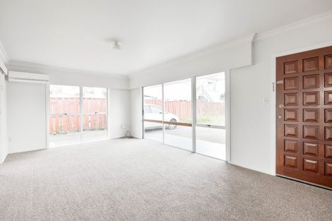 Photo of property in 6b Sandleigh Road, Hamilton Lake, Hamilton, 3204