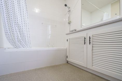 Photo of property in 23 Home Street, Manapouri, 9679