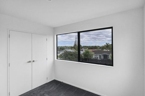 Photo of property in 1a Malvina Place, Bucklands Beach, Auckland, 2014