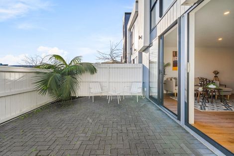 Photo of property in 117 Tarapuka Road, Westgate, Auckland, 0814