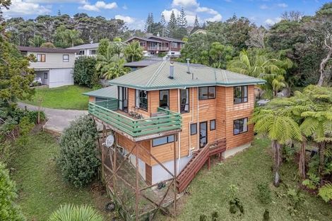 Photo of property in 364a Glenfield Road, Glenfield, Auckland, 0629
