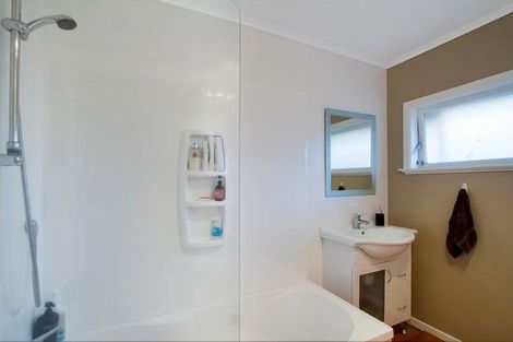 Photo of property in 2/15 Felton Mathew Avenue, St Johns, Auckland, 1072