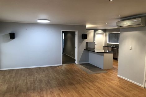 Photo of property in 5 Towra Place, Botany Downs, Auckland, 2010