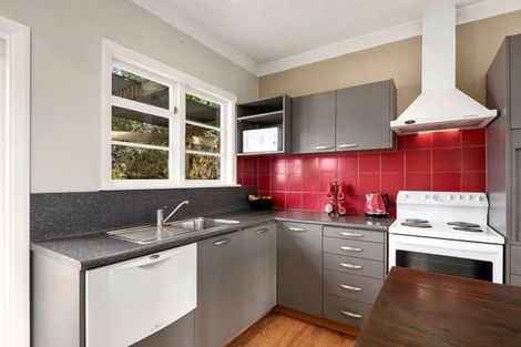 Photo of property in 1078 Fergusson Drive, Clouston Park, Upper Hutt, 5018