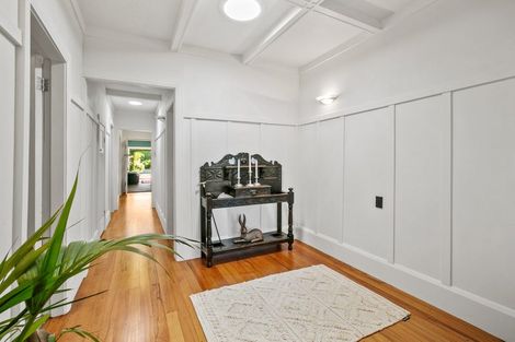 Photo of property in 76 Barrett Street, Westown, New Plymouth, 4310