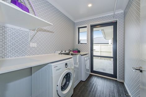 Photo of property in 43 Oakley Drive, Prebbleton, 7604