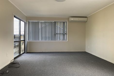 Photo of property in 22 Peterhouse Place, West Harbour, Auckland, 0618
