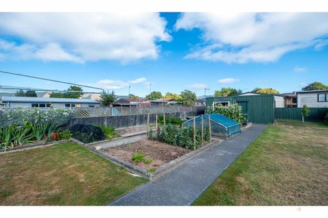 Photo of property in 24 Rhodes Street, Waimate, 7924