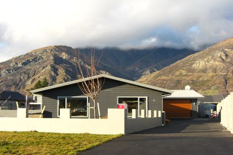 Photo of property in 67 Erskine Street, Lake Hayes, Queenstown, 9304