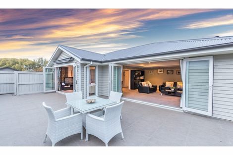 Photo of property in 12 Holbrook Way, Westmorland, Christchurch, 8025