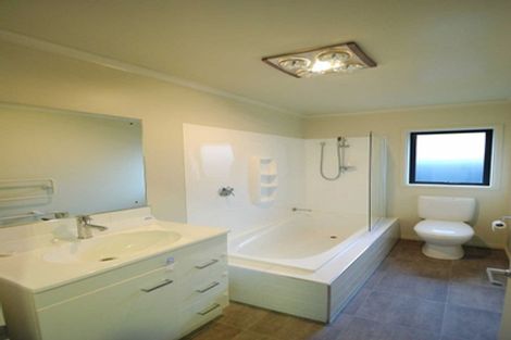 Photo of property in 37 Maclaren Road, Wigram, Christchurch, 8042