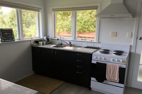 Photo of property in 26 Evelyn Place, Hillcrest, Auckland, 0627