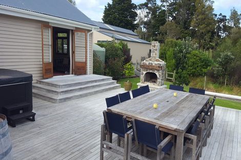 Photo of property in 364 Oneriri Road, Kaiwaka, 0573