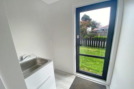 Photo of property in 1 Bank Street, Amberley, 7410