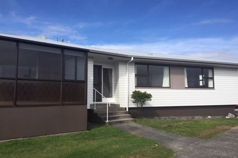 Photo of property in 204 Ngatai Road, Otumoetai, Tauranga, 3110