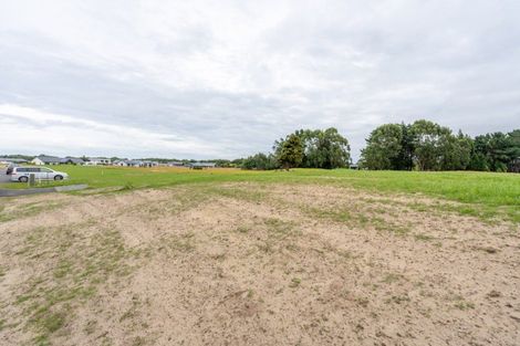 Photo of property in 10 Ochail Way, Otatara, 9879