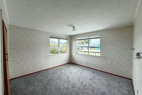 Photo of property in 14 Huatoki Street, Vogeltown, New Plymouth, 4310
