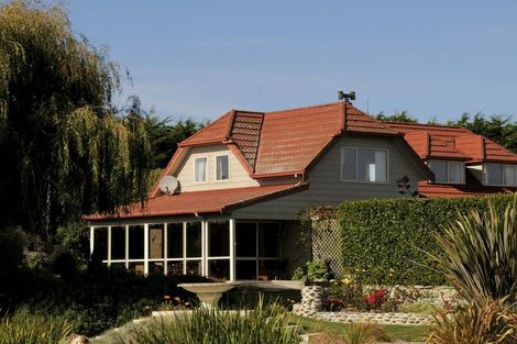 Photo of property in 964 Waianakarua Road, Herbert, 9495