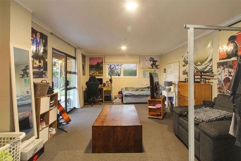 Photo of property in 5 Vela Place, Clarks Beach, 2122