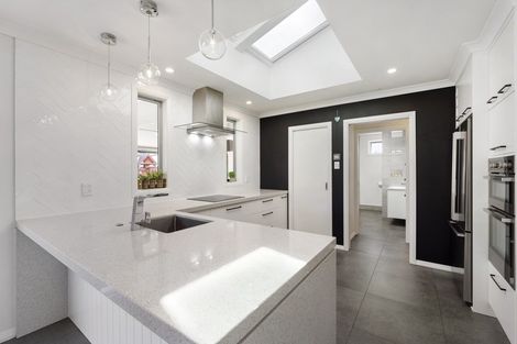 Photo of property in 467 Ruahine Street, Terrace End, Palmerston North, 4410