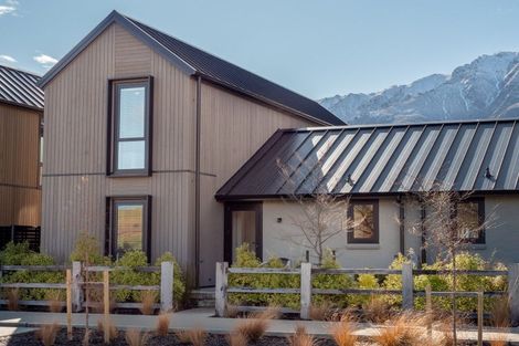 Photo of property in 39 Mulholland Drive, Jacks Point, 9371