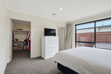 Photo of property in 2 Pegasus Place, Kelvin Grove, Palmerston North, 4414