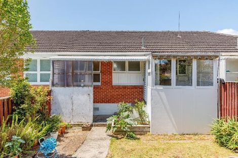 Photo of property in 2/36 Holland Road, Hillcrest, Auckland, 0627