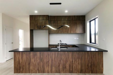 Photo of property in 19 Kaapehu Street, Karaka, 2578