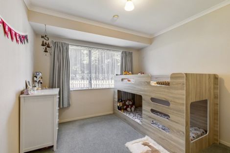 Photo of property in 2 Awaroa Stream Drive, Waiuku, 2123