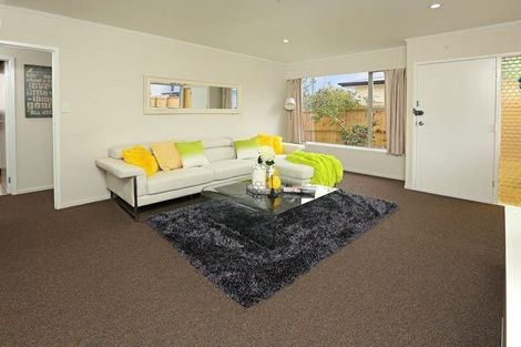 Photo of property in 3/20 Russell Road, Manurewa, Auckland, 2102