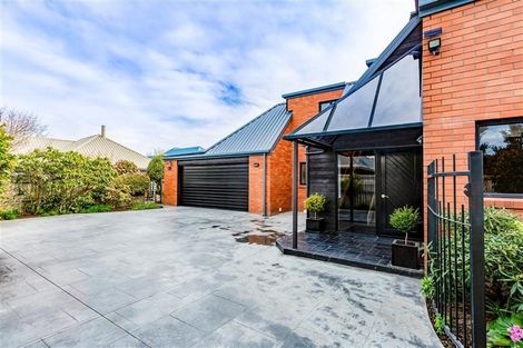 Photo of property in 8 Dorfold Mews Avonhead Christchurch City